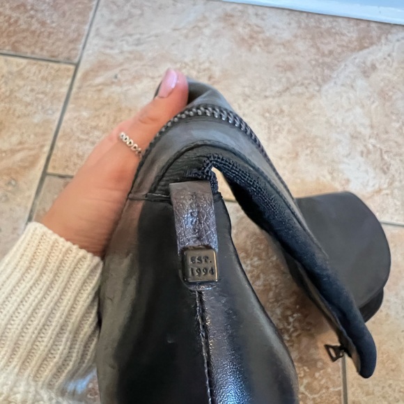 🔥HOST PICK🔥Leather Knee High Bootie - Picture 8 of 12